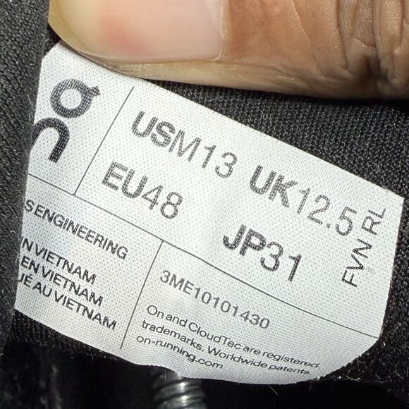 On Cloud Cloudtilt Running Shoes Mens US 13 Black Gray White Lightweight - Picture 6 of 6